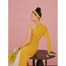 Tải hình ảnh vào trình xem Thư viện, Yellow Asymmetric Ao Dai
