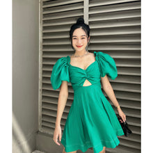 Tải hình ảnh vào trình xem Thư viện, Green Cut Out Dress
