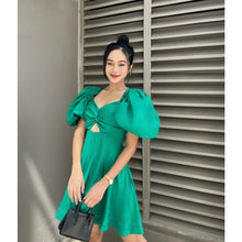 Tải hình ảnh vào trình xem Thư viện, Green Cut Out Dress
